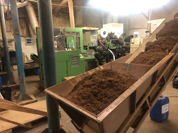 В Армавире выявлено подпольное производство, выпускавшее до 5 000 поддельных сигарет в минуту